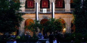 Colegio Mayor Santa Cruz la Real - Granada